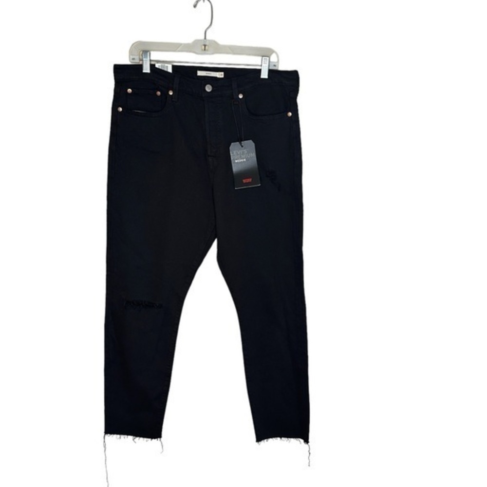 Levi’s Black Distressed Frayed Hem Wedgie Jean in Black Size 32 NWT